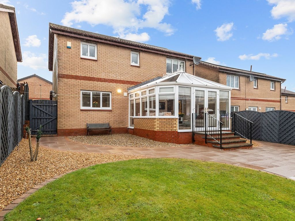 4 bed detached house for sale in Lithgow Place, Denny FK6, £276,995