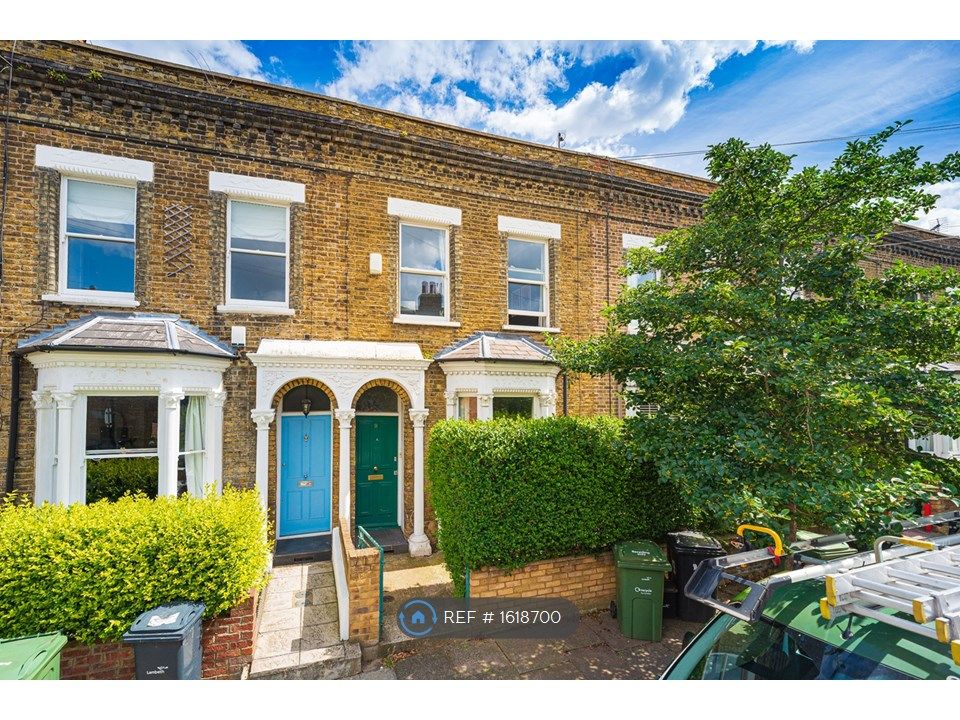 5 bed terraced house to rent in Linom Road, London SW4, £4,850 pcm