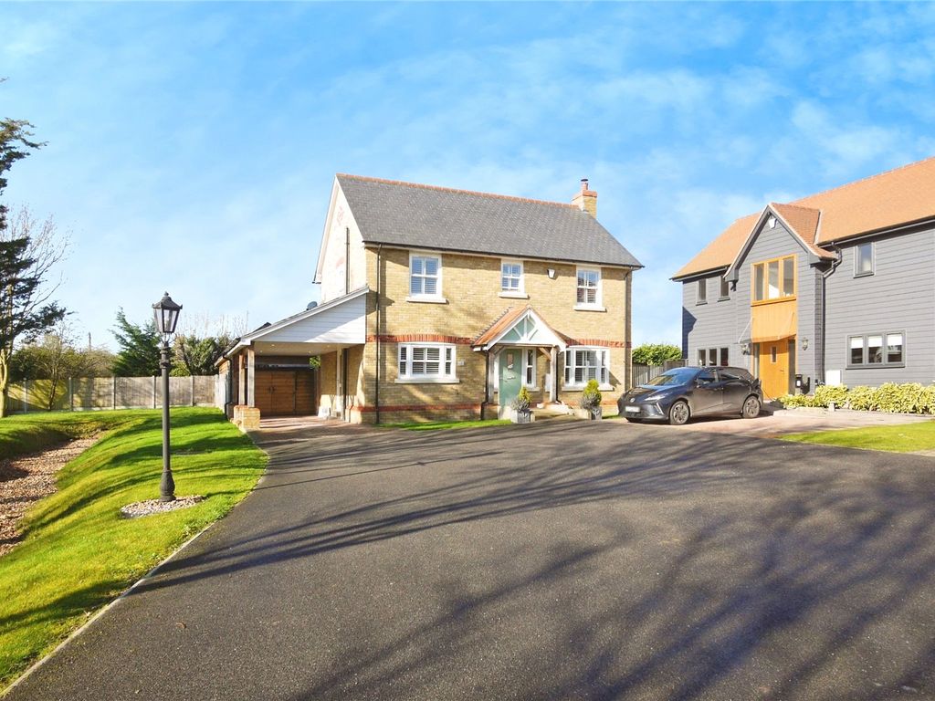 3 bed detached house for sale in Lower Dunton Road, Dunton, Brentwood, Essex CM13, £600,000