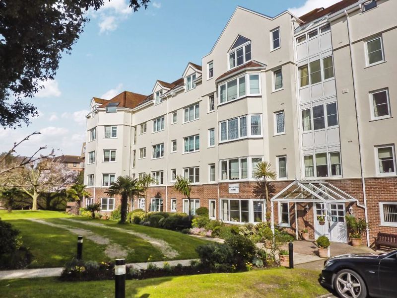 1 bed flat for sale in Wellington Court, Bournemouth BH2, £110,000
