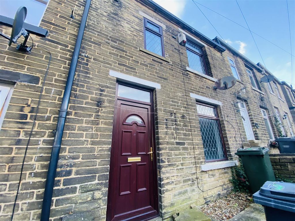 2 bed terraced house to rent in Fleece Street, Buttershaw, Bradford BD6, £595 pcm