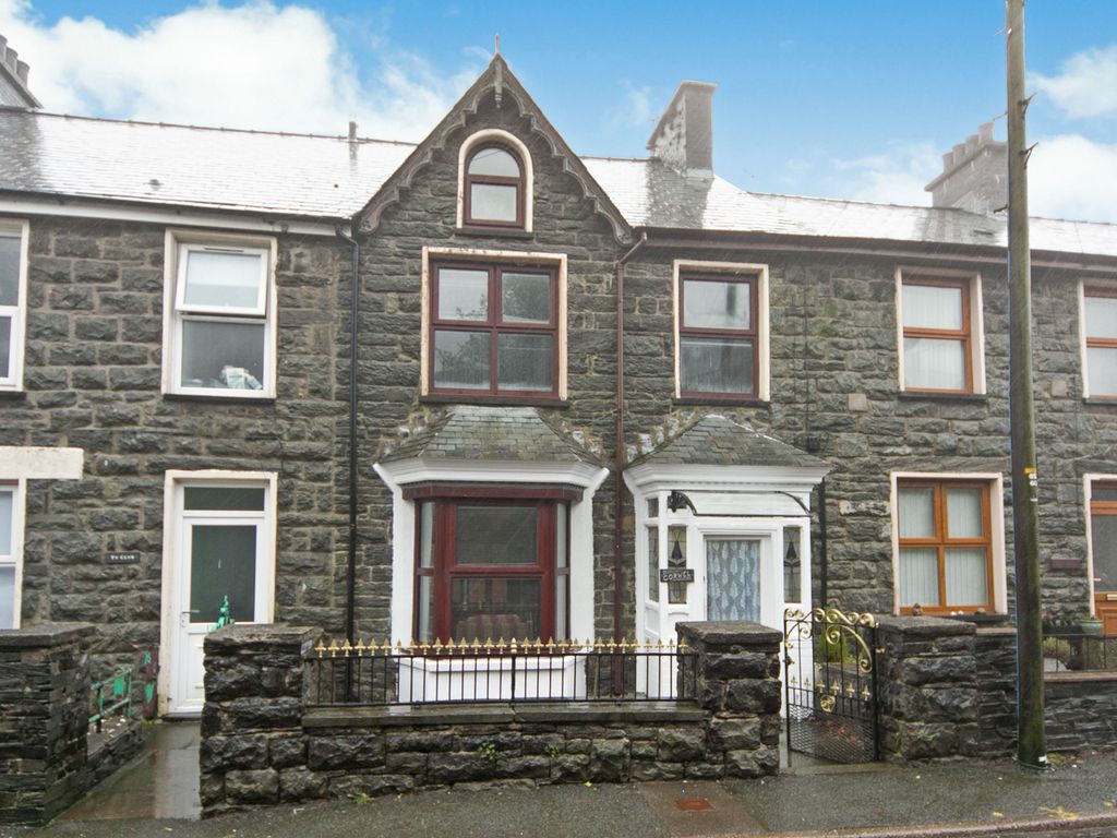3 bed terraced house for sale in Manod Road, Blaenau Ffestiniog, Gwynedd LL41, £185,000
