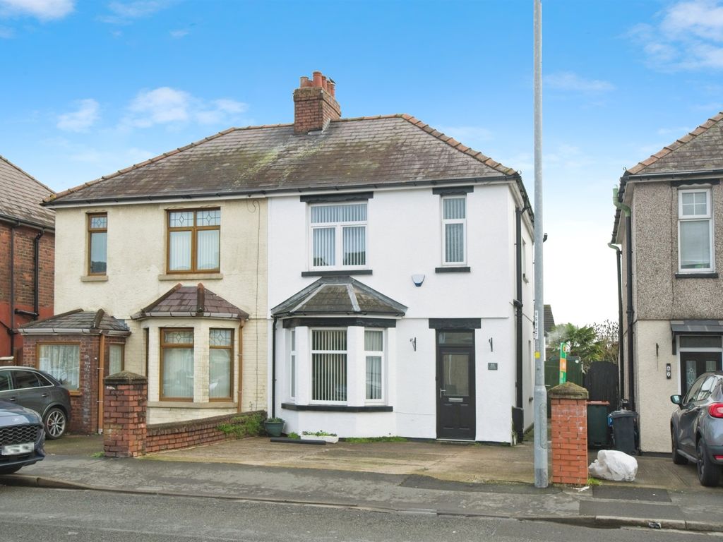3 bed semi-detached house for sale in Nash Road, Newport NP19, £270,000