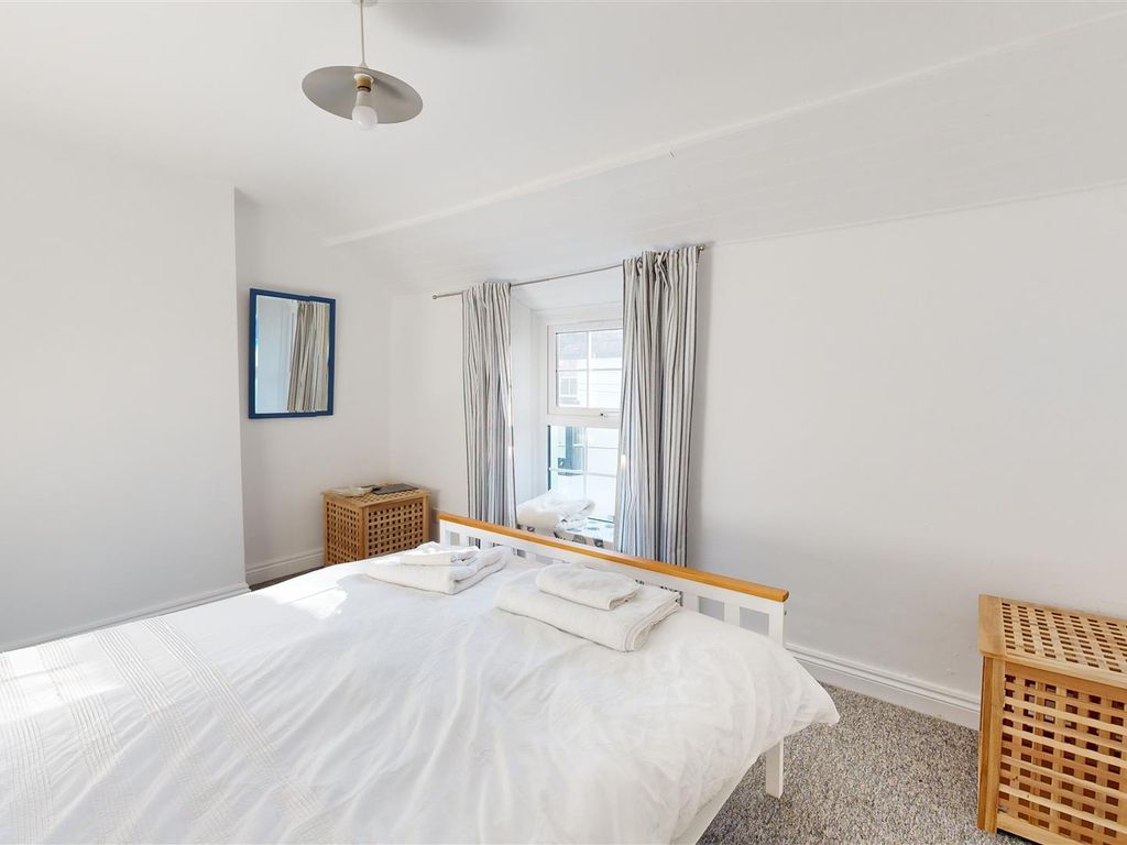 3 bed terraced house for sale in Albert Terrace, Portland DT5, £285,000