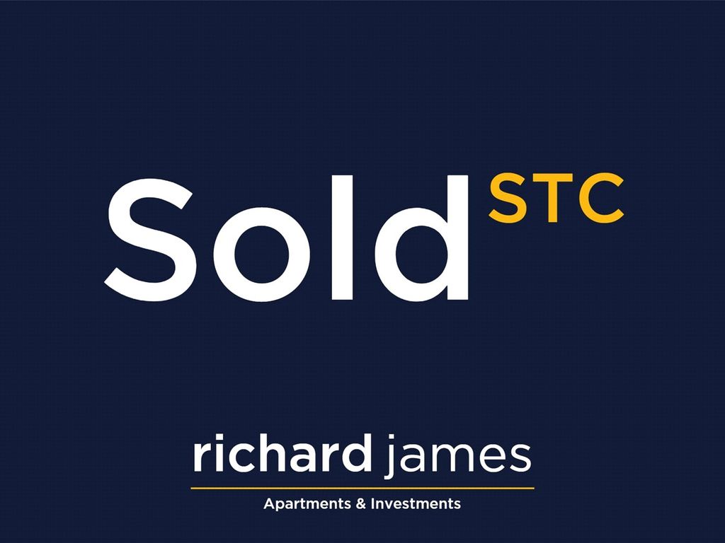 1 bed flat for sale in Coatley Close, Badbury Wick, Swindon SN3, £130,000