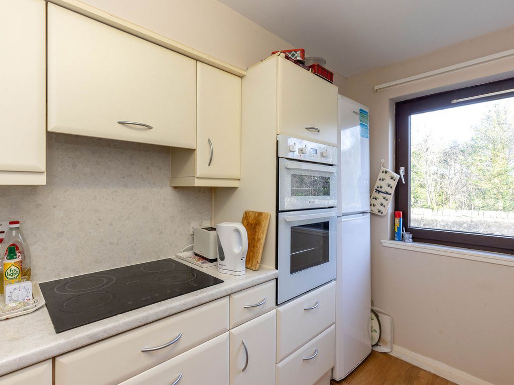 2 bed flat for sale in Craiglockhart Terrace, Edinburgh EH14, £190,000