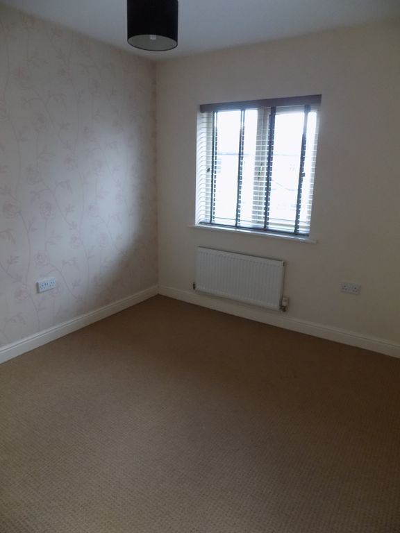 3 bed town house to rent in Derby Road, Hilton DE65, £875 pcm
