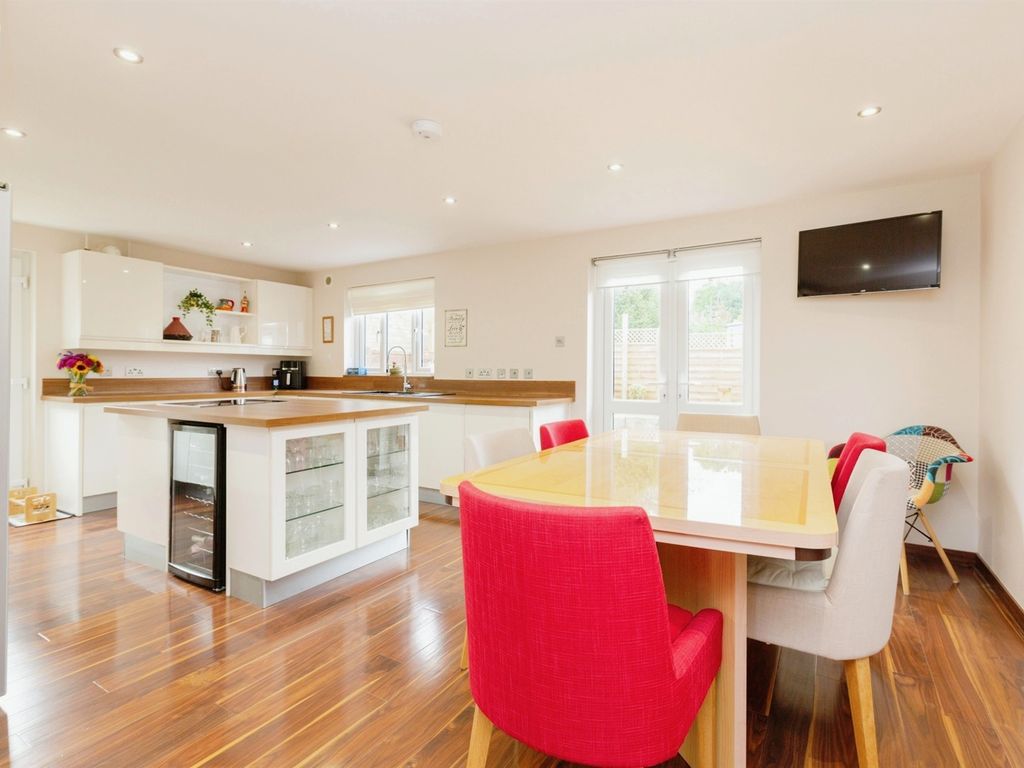 3 bed detached house for sale in Lock Lane, Cosgrove, Milton Keynes MK19, £650,000