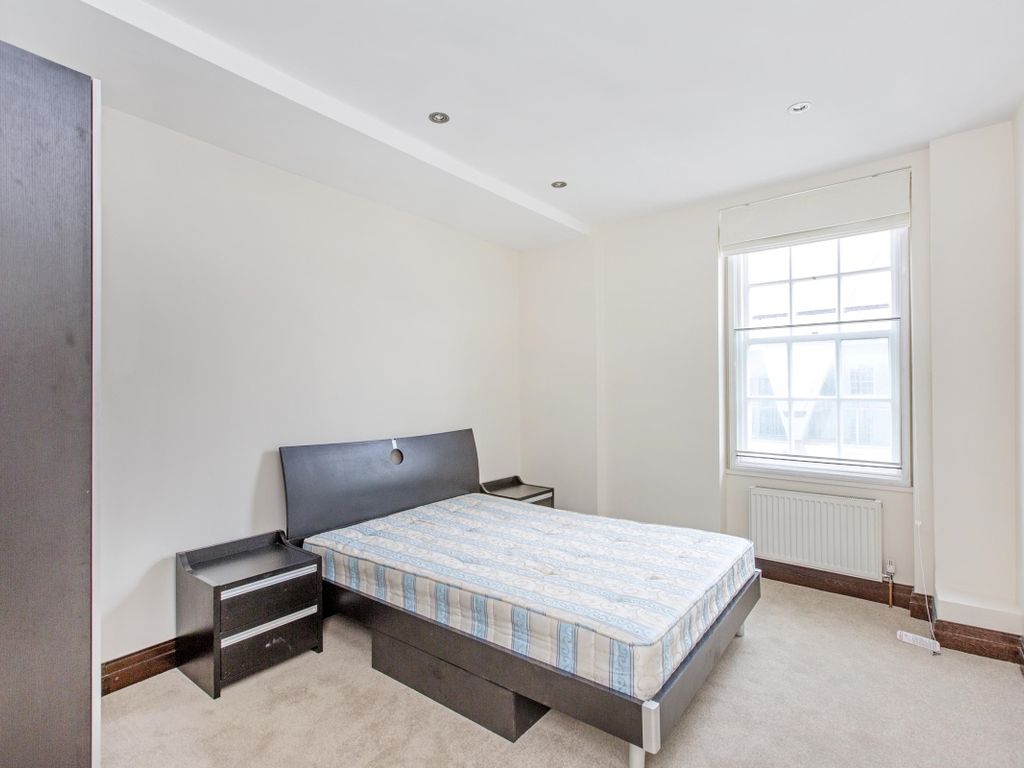 3 bed flat to rent in Great Cumberland Place, London W1H, £4,000 pcm