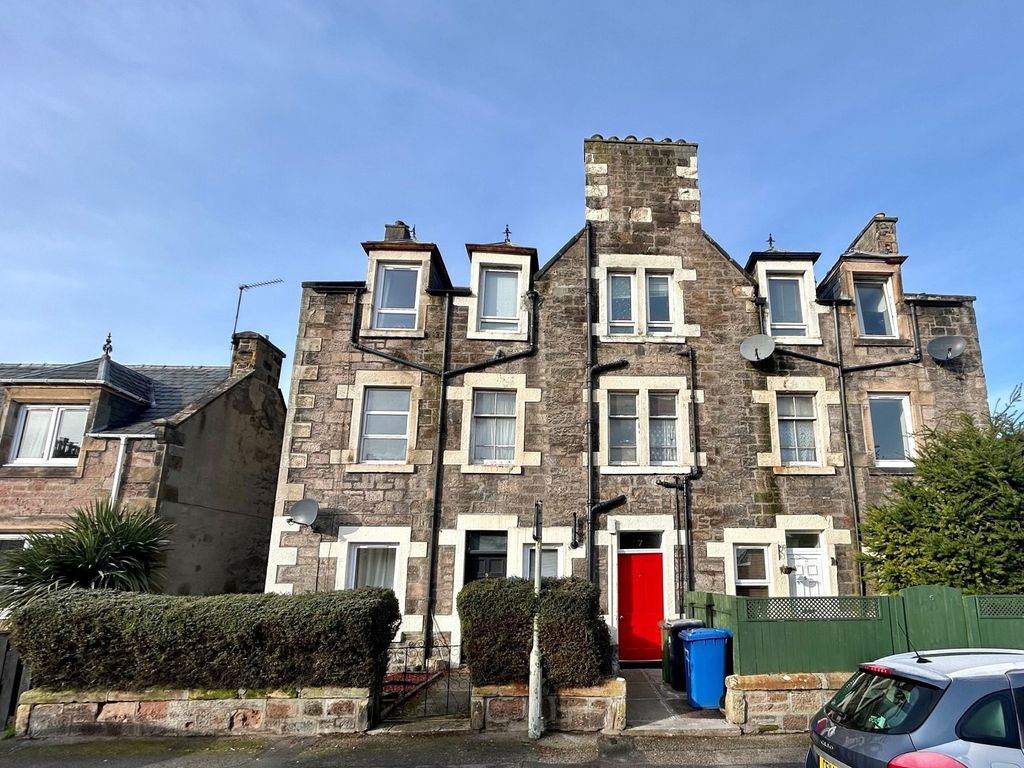 1 bed flat for sale in 7F Richmond Terrace, Harrowden Road, Central, Inverness. IV3, £80,000