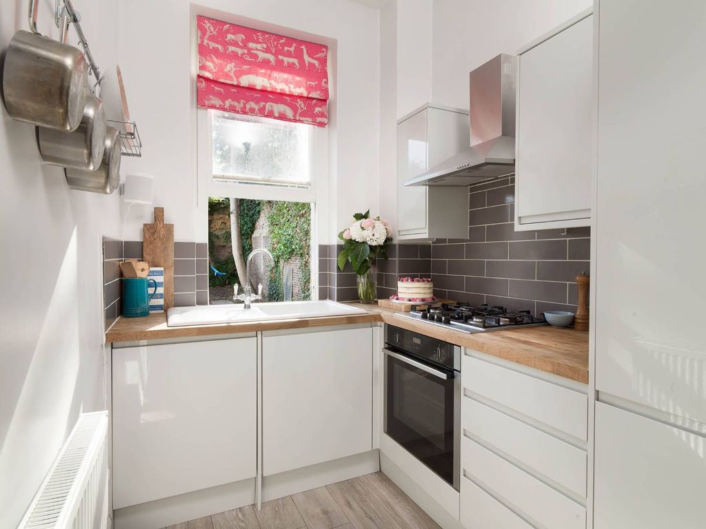 1 bed flat for sale in Mall Road, Hammersmith, London W6, £525,000