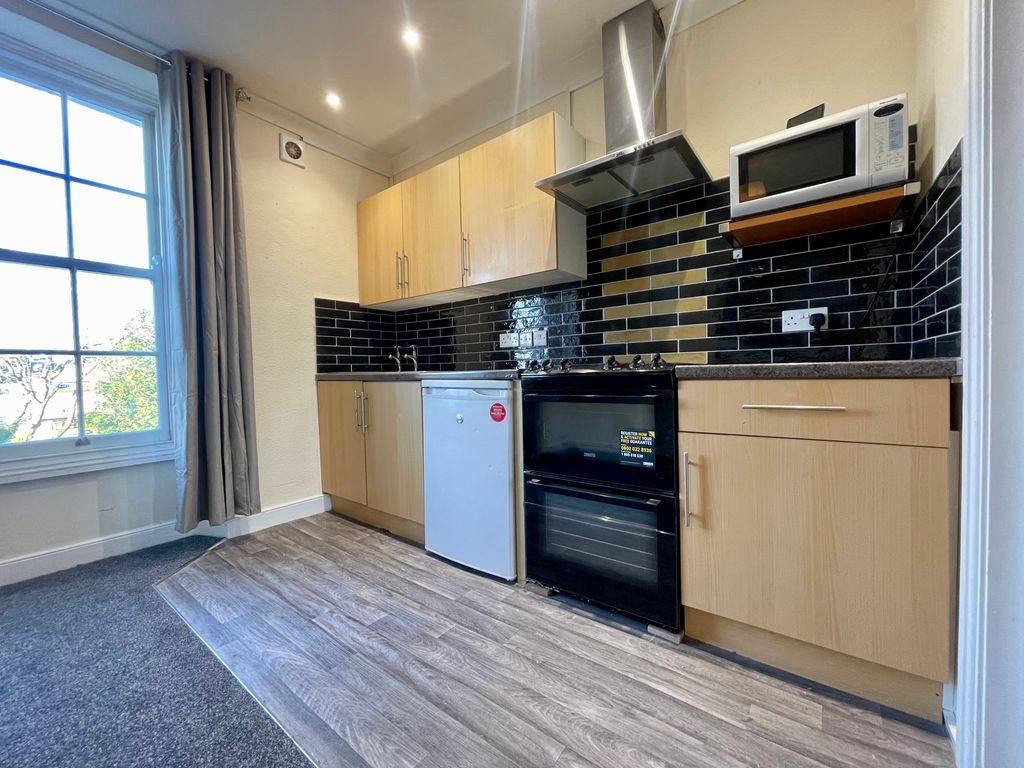 1 bed flat to rent in Coronation Road, Southville, Bristol BS3, £975 pcm