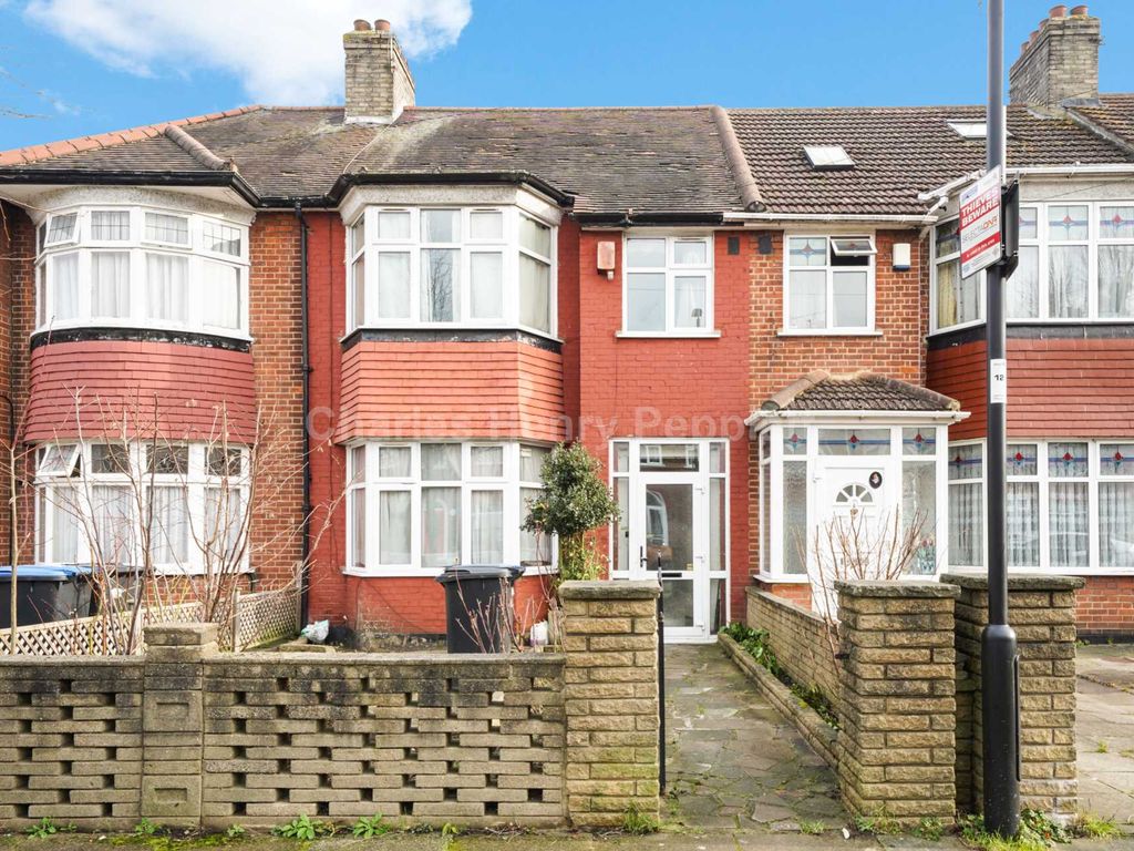 3 bed terraced house for sale in The Larches, Palmers Green N13, £640,000