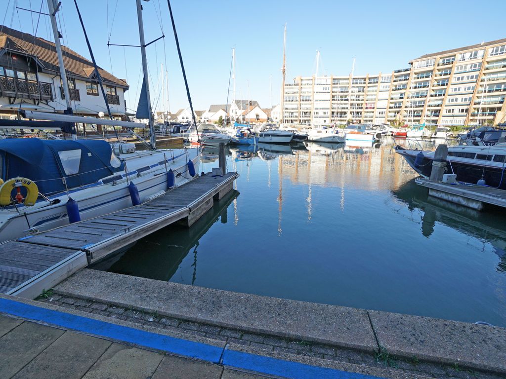 Parking to rent in Port Way, Port Solent, Portsmouth PO6, £275 pcm