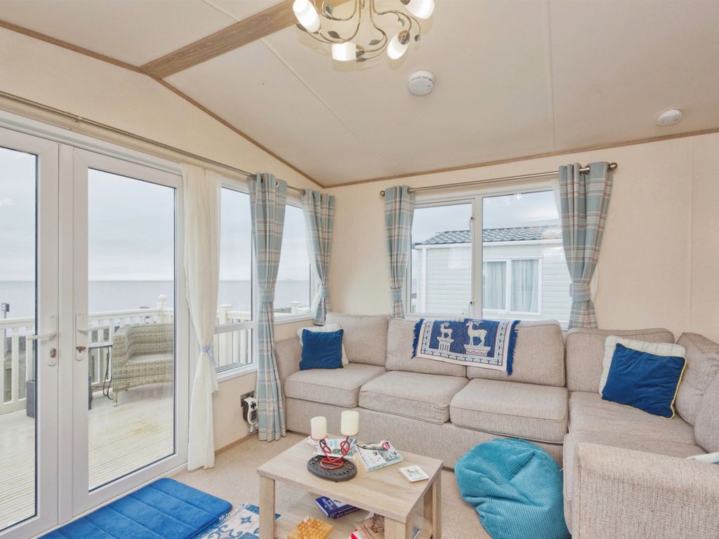 2 bed mobile/park home for sale in Blue Anchor Bay Road, Blue Anchor, Minehead TA24, £50,000