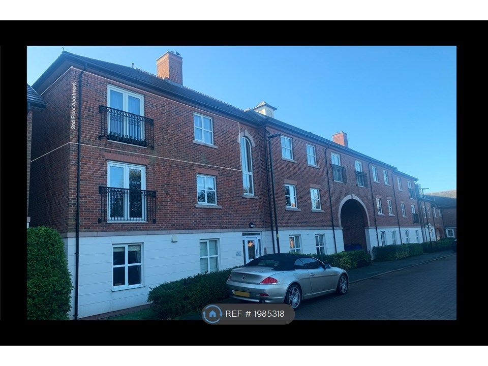 2 bed flat to rent in White Clover Square, Lymm WA13, £1,195 pcm