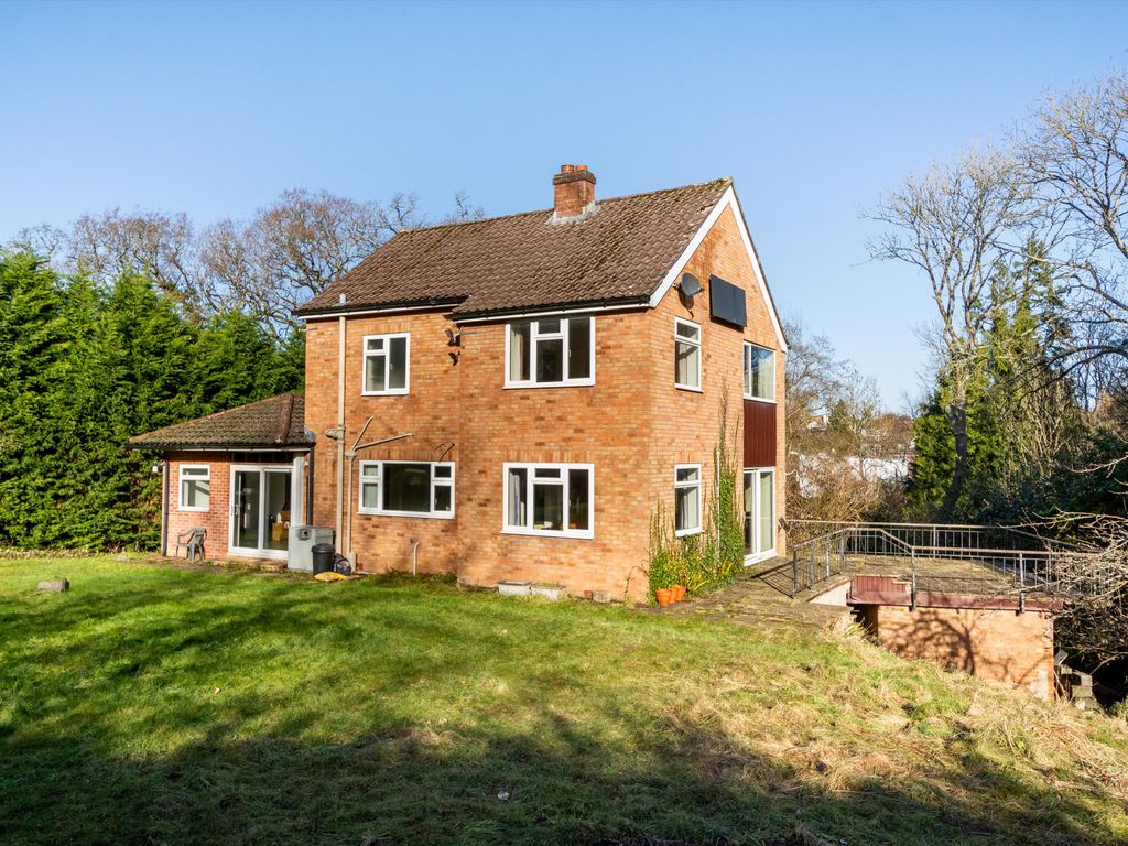 4 bed detached house for sale in Sandy Lane, Abbots Leigh, Bristol BS8, £850,000
