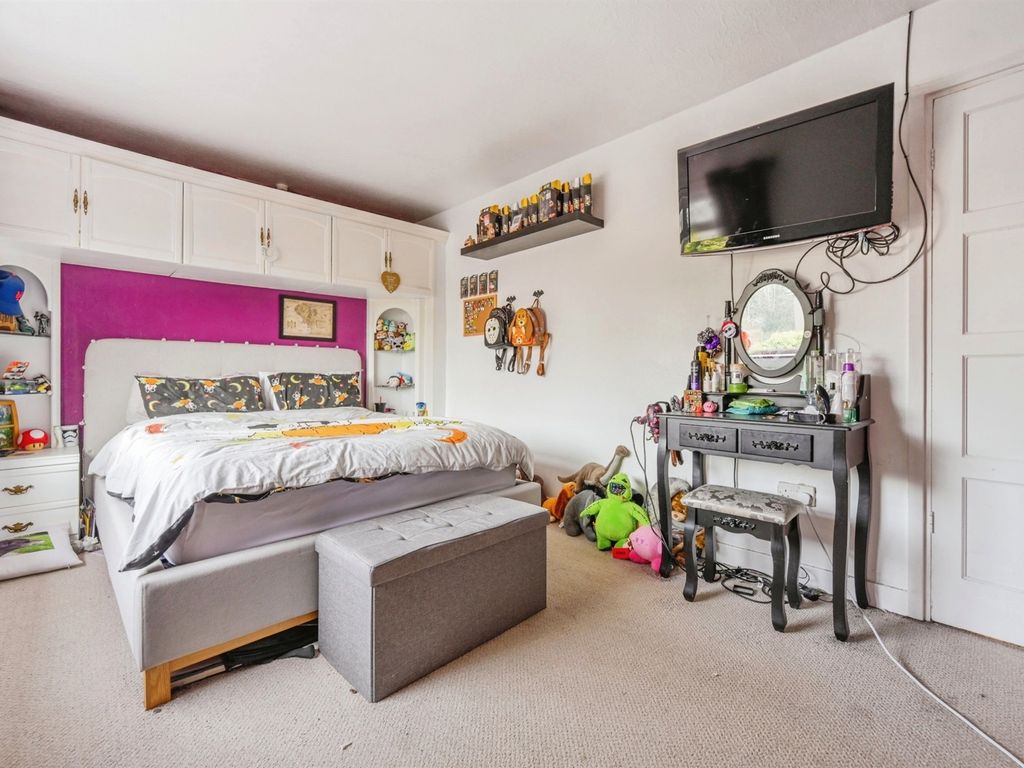 2 bed end terrace house for sale in Malton Place, Oakwood, Derby DE21, £155,000