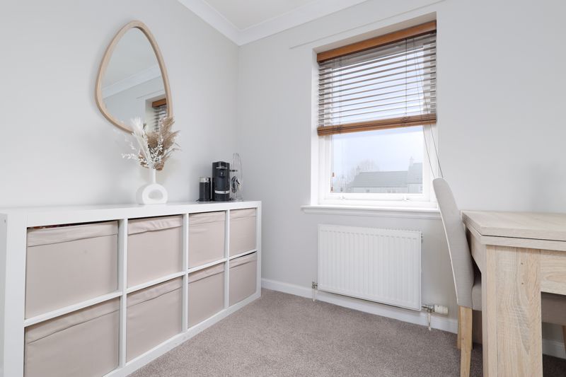2 bed flat for sale in Kirklands, Renfrew PA4, £120,000