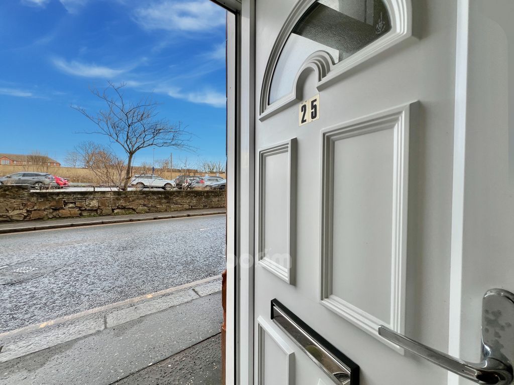 1 bed flat for sale in Vernon Street, Saltcoats KA21, £39,000