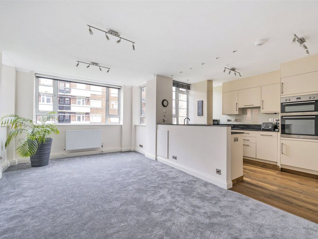 3 bed flat for sale in Townshend Court, Shannon Place, London NW8, £925,000