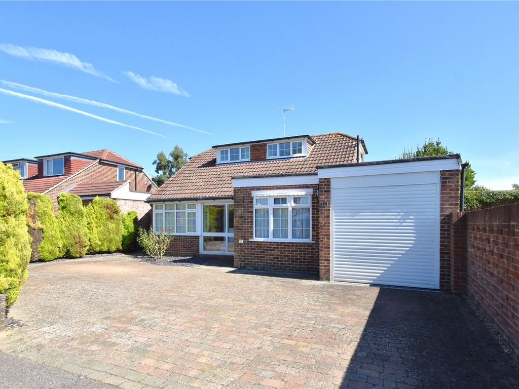 4 bed bungalow for sale in Horley, Surrey RH6, £550,000