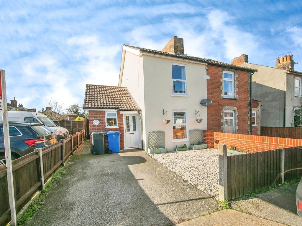 3 bed semi-detached house for sale in York Road, Ipswich IP3, £190,000