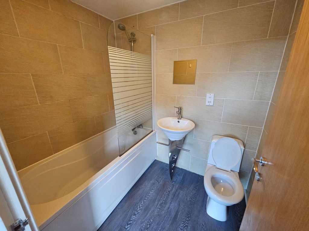 1 bed flat to rent in Finney Court, Claypath, Durham, Durham DH1, £950 pcm