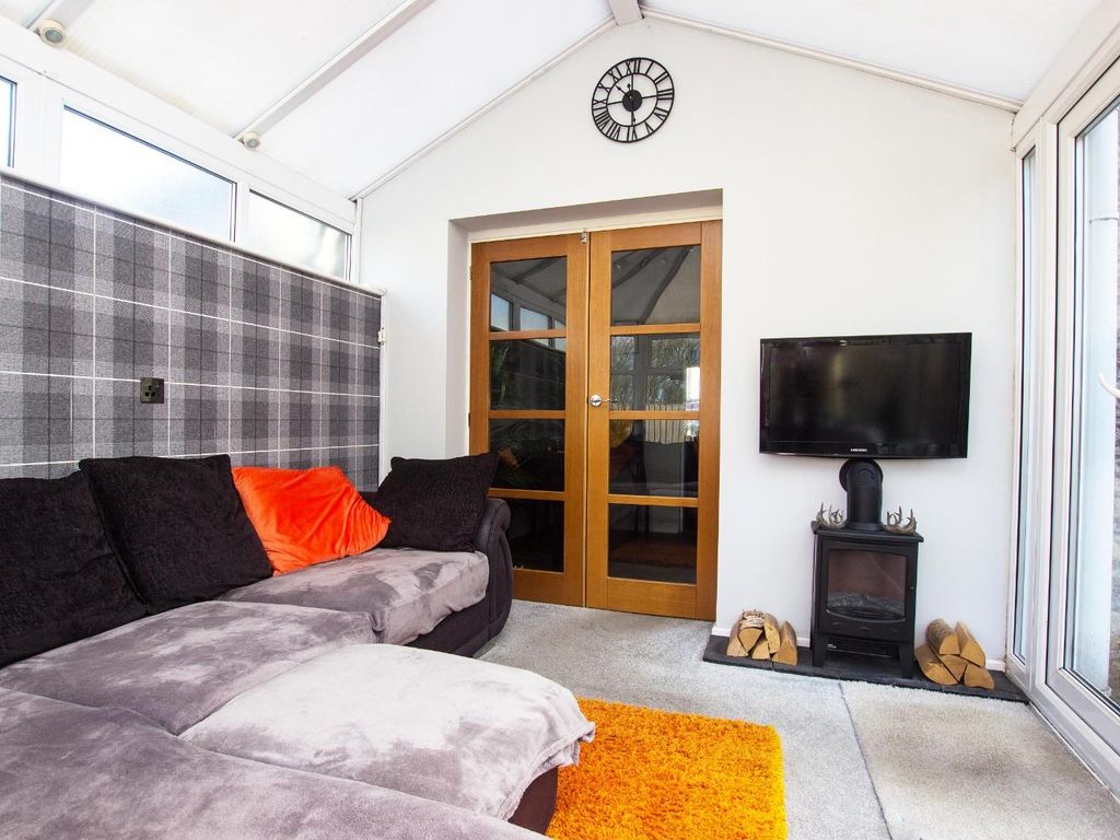 3 bed detached house for sale in Begonia View, Lower Darwen, Darwen BB3, £225,000