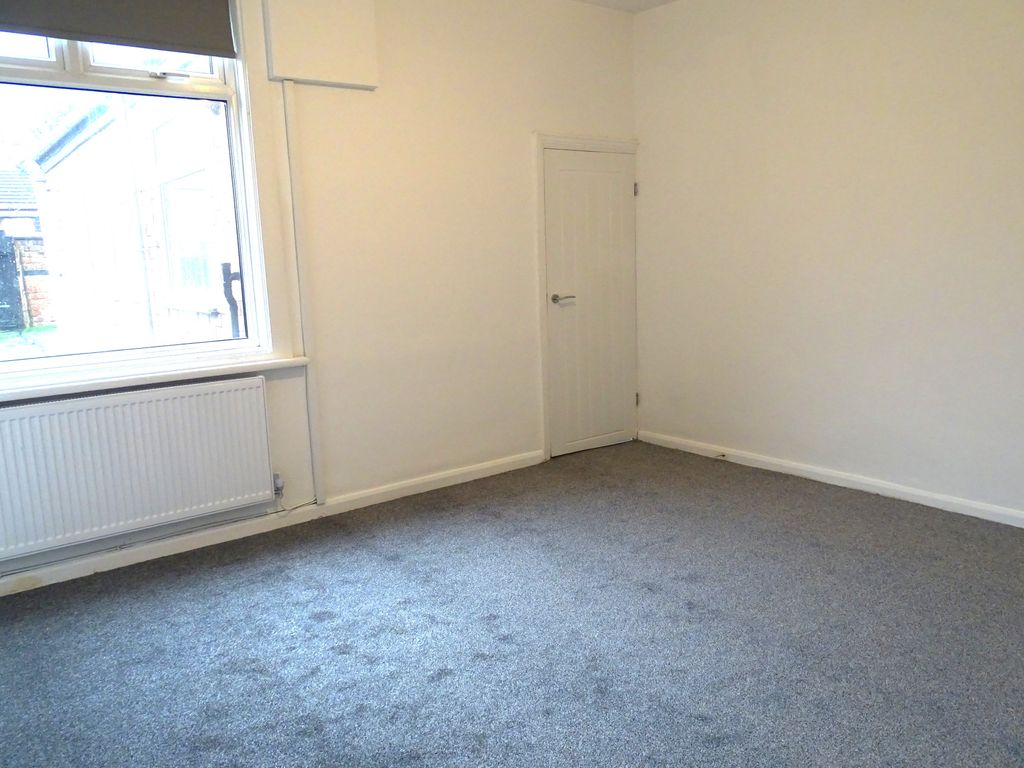3 bed terraced house to rent in Barnsley Street, Wigan WN6, £800 pcm