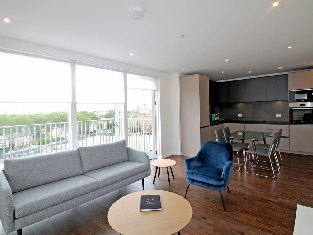 2 bed flat to rent in Kingwood Apartments, Deptford Landings, Deptford SE8, £2,253 pcm