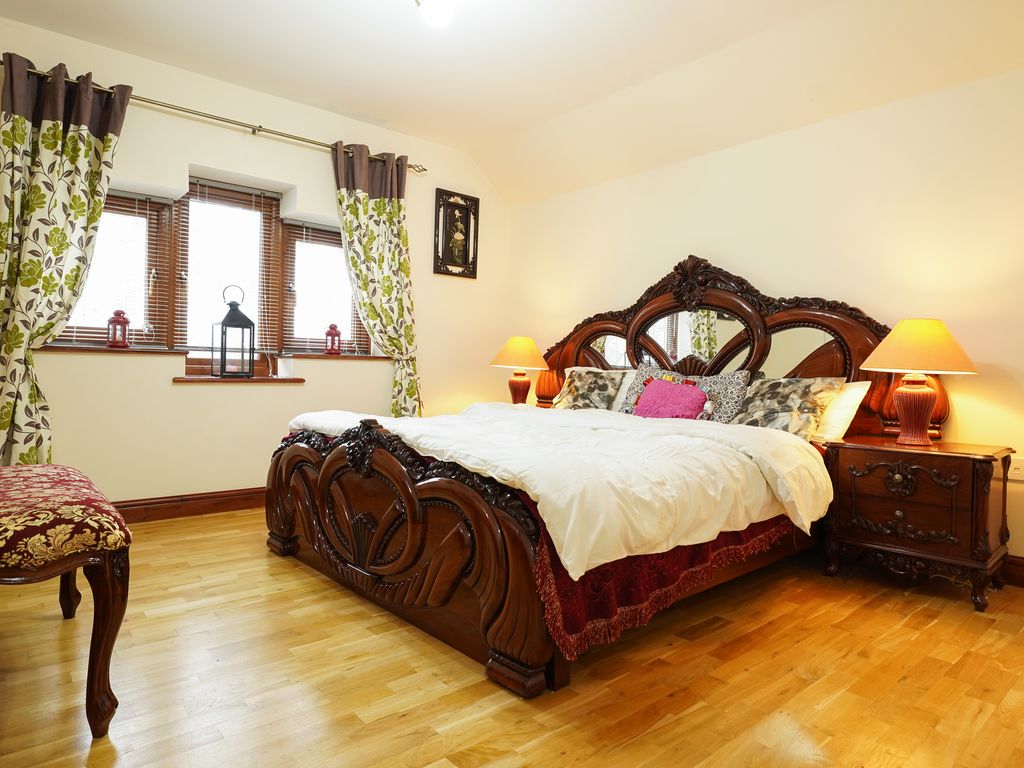 5 bed detached house for sale in Sardar Yoonas, Pwllhobi, Llanbadarn Fawr, Aberystwyth, Ceredigion SY23, £610,000