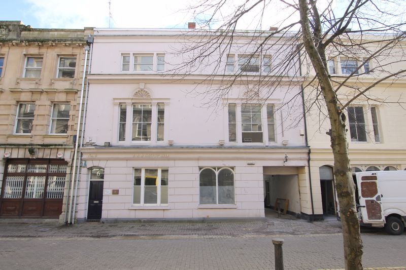 1 bed flat to rent in West Bute Street, Cardiff CF10, £1,175 pcm