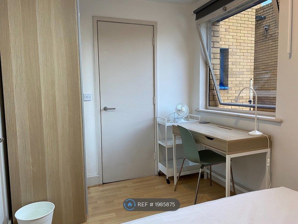 4 bed flat to rent in Bridge Wharf, London N1, £4,360 pcm