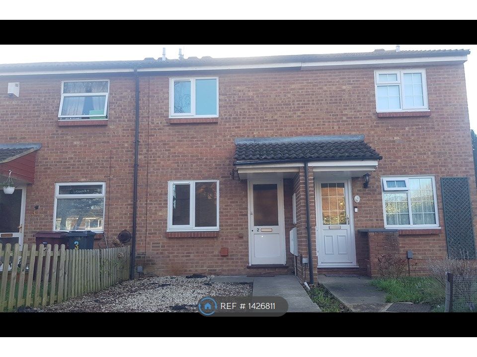 2 bed terraced house to rent in Thornton Mews, Reading RG30, £1,500 pcm