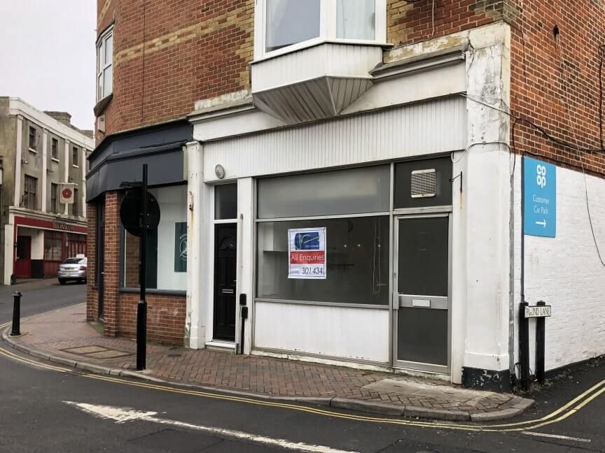 Retail premises to let in Pier Street, Ventnor, Isle Of Wight PO38, £4,680 pa