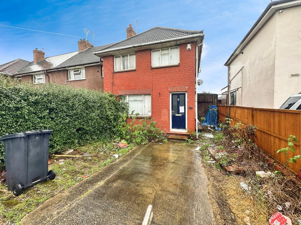 3 bed end terrace house for sale in Lowe Avenue, Wednesbury, Wednesbury WS10, £140,000
