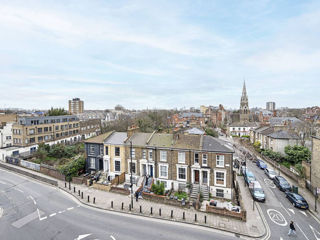 3 bed flat for sale in Martel Place, Dalston, London E8, £750,000
