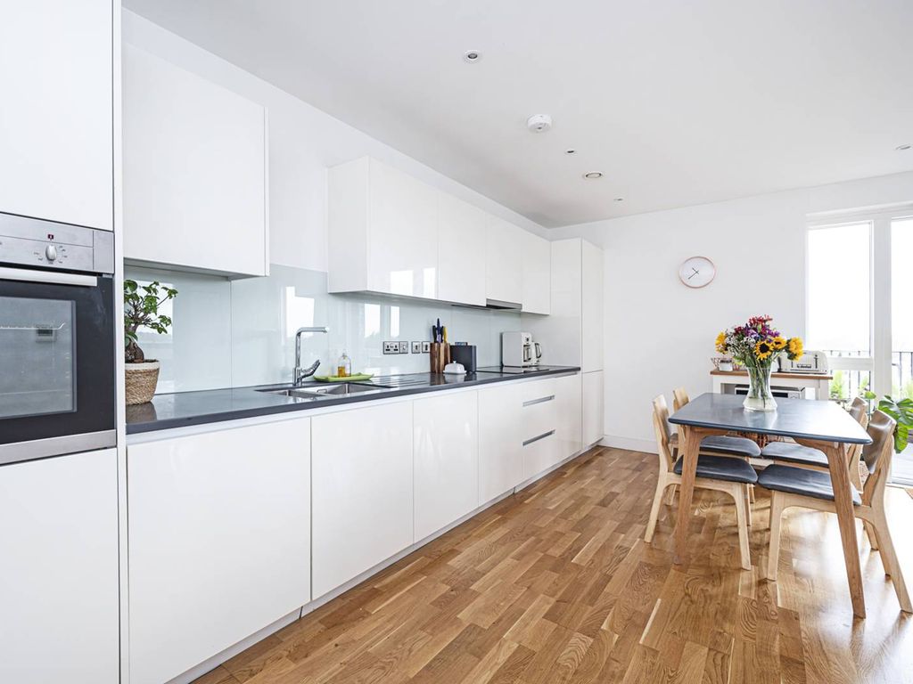 3 bed flat for sale in Martel Place, Dalston, London E8, £750,000