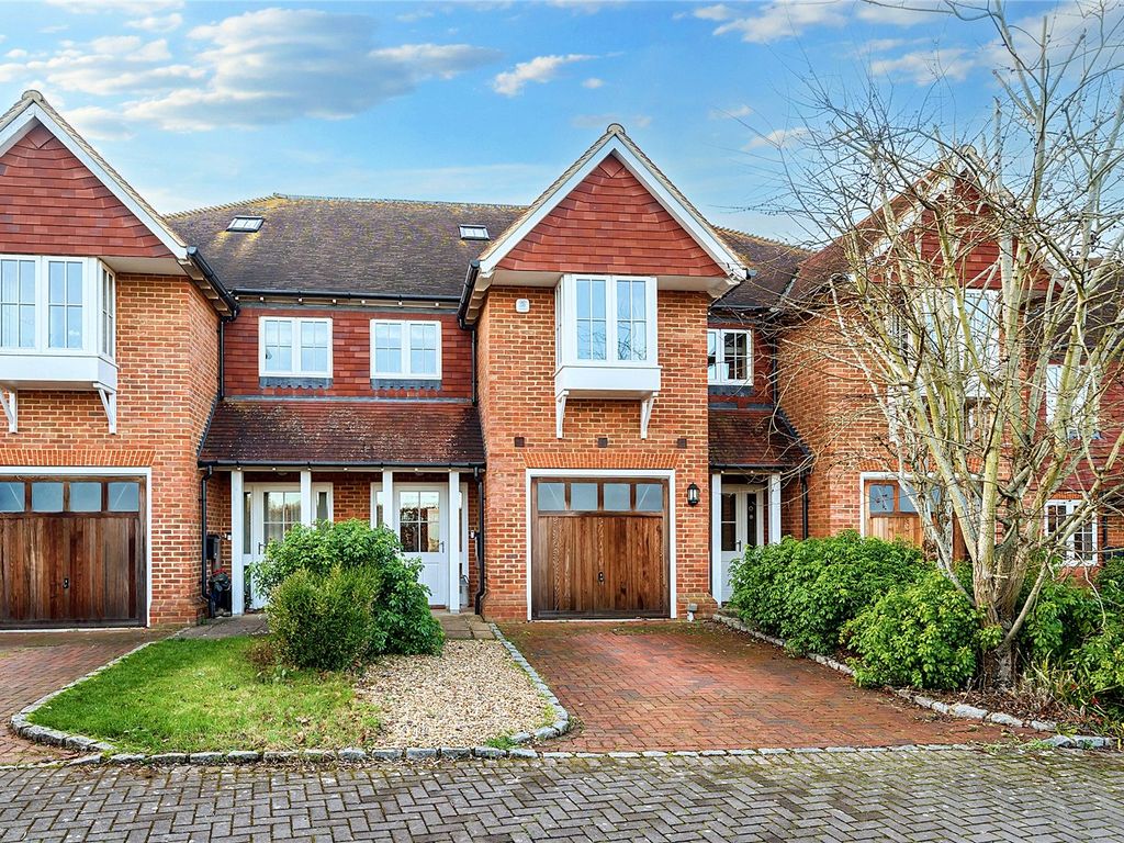 4 bed detached house for sale in Bowling Green, Compton, Guildford, Surrey GU3, £675,000