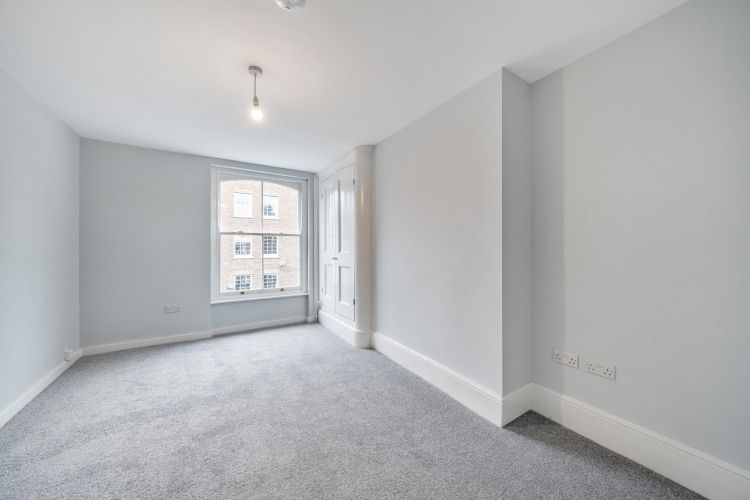 Studio to rent in Stoke Newington High Street, London N16, £1,400 pcm