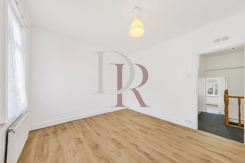 3 bed terraced house to rent in Mafeking Road, West Ham E16, £2,058 pcm