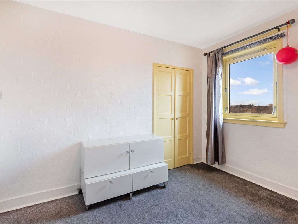 2 bed flat for sale in Greenhill Road, Rutherglen, Glasgow, South Lanarkshire G73, £85,000