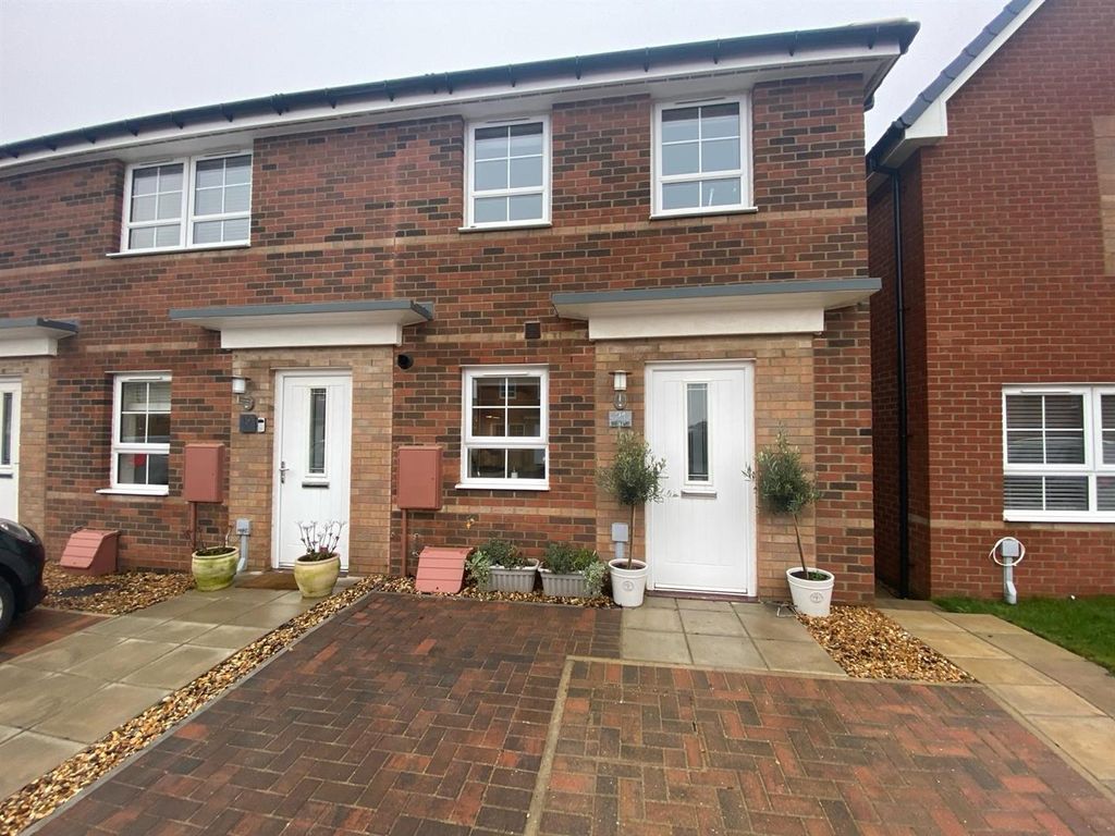 2 bed end terrace house for sale in Barley Way, New Hartley NE25, £136,150