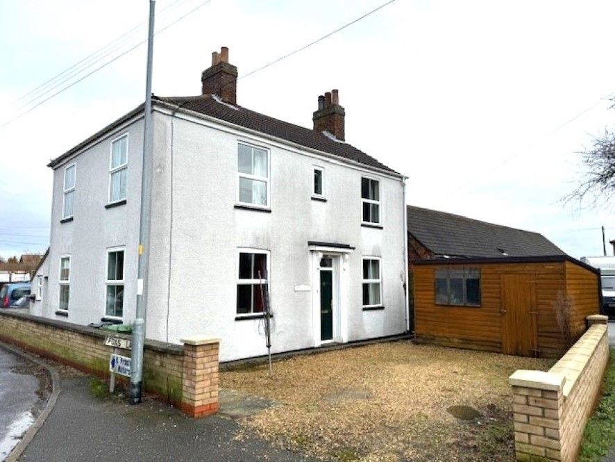 4 bed semi-detached house for sale in 2 Foxs Lane, West Lynn, King