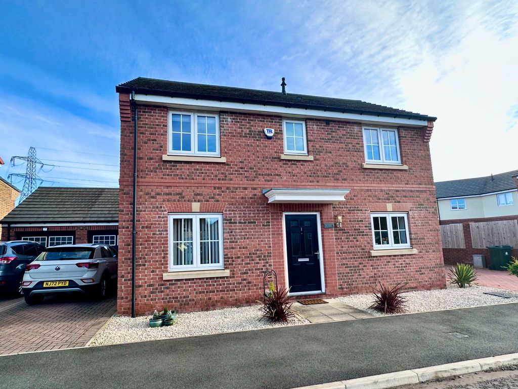 3 bed detached house for sale in Staple Court, Backworth NE27, £295,000