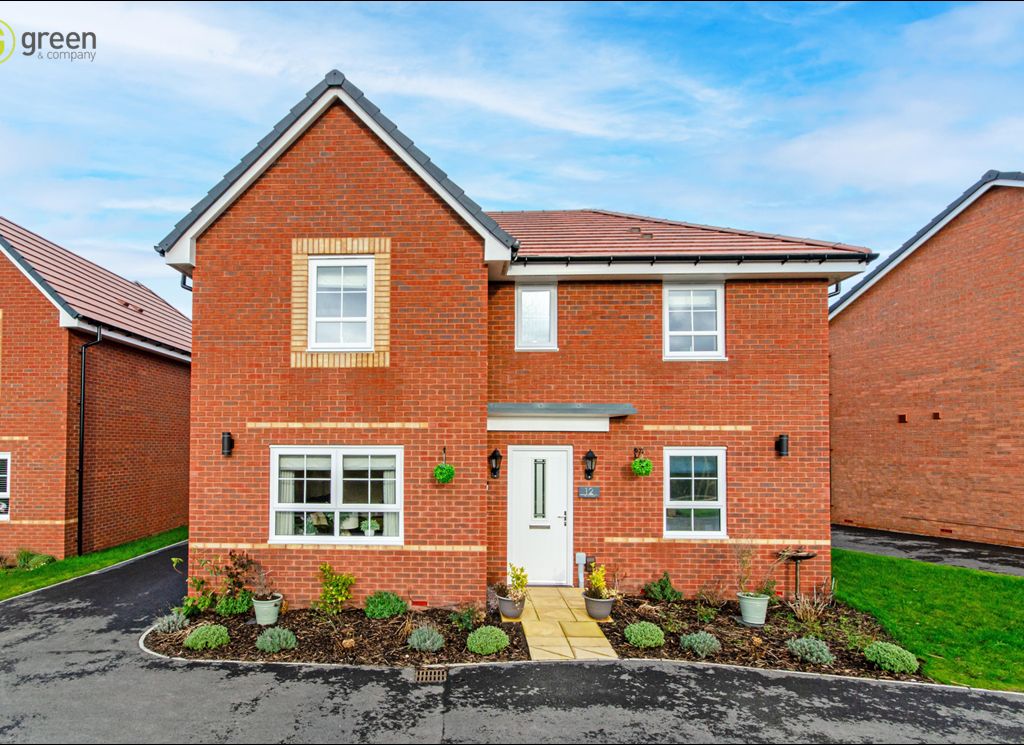 5 bed detached house for sale in Hedley Close, Dunstall Park, Tamworth B78, £500,000