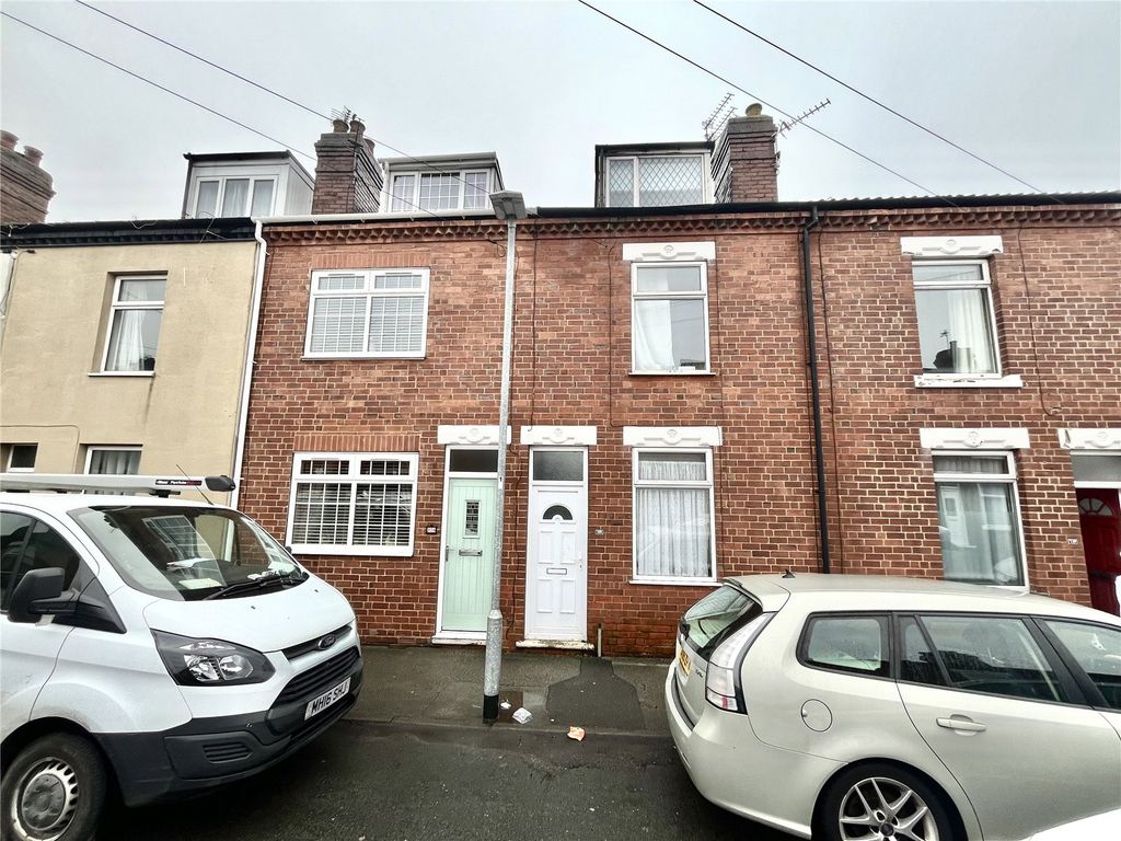 3 bed terraced house for sale in Percy Street, Goole, East Yorkshire DN14, £82,000