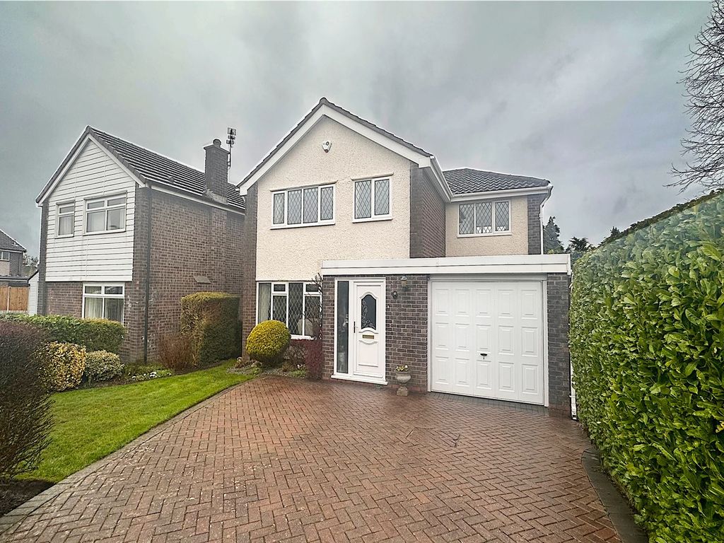 4 bed detached house for sale in Lytham Drive, Bramhall, Stockport SK7, £485,000