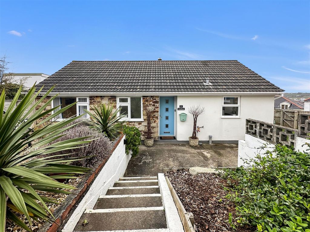 3 bed detached bungalow for sale in Tredinnick Way, Perranporth TR6, £595,000